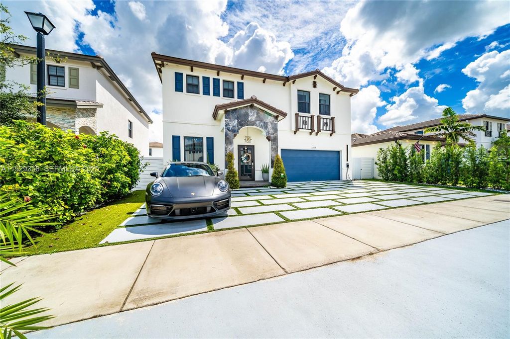 Image 5 of property listing at 22719 SW 131st Ave, Miami, FL 33170