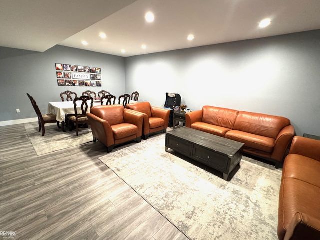 55209 Nelson Drive, Macomb Twp, MI 48042