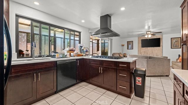 809 E Cyrene Street, Carson, CA 90746