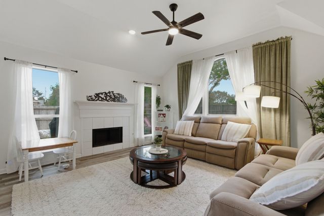 1269 Winston Drive, Lewisville, TX 75077