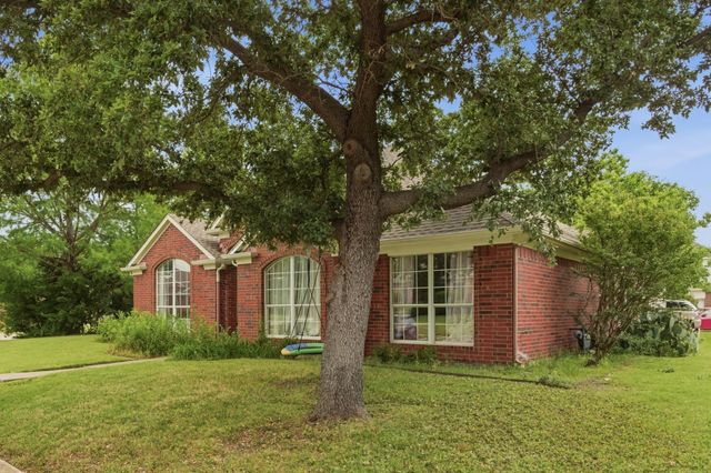 1269 Winston Drive, Lewisville, TX 75077