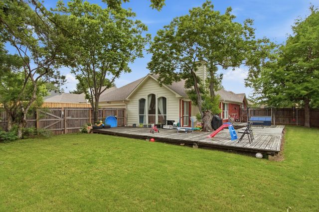 1269 Winston Drive, Lewisville, TX 75077
