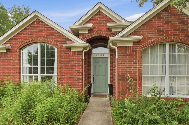 1269 Winston Drive, Lewisville, TX 75077