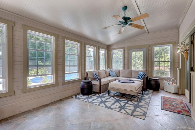 22 Larkspur Drive, West Islip, NY 11795