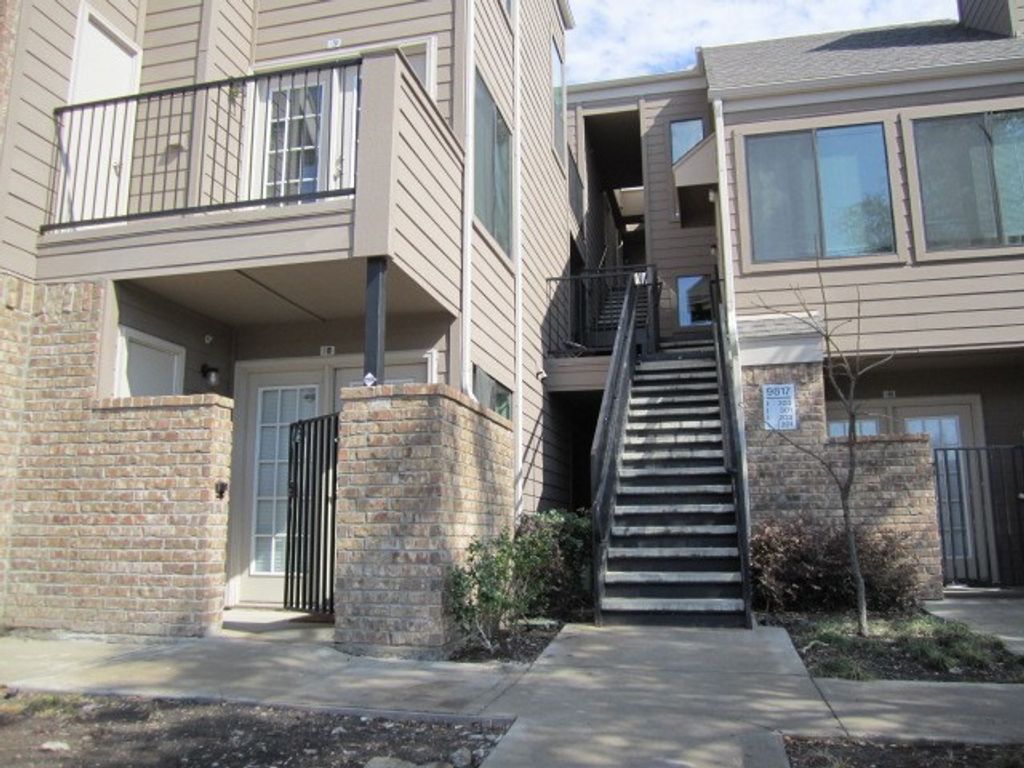 9813 Walnut Street 303, Dallas, TX 75243