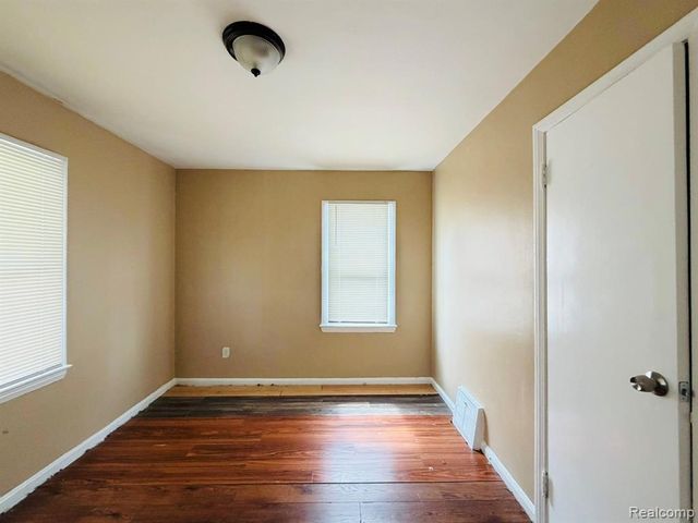 8653 Braile Street, Detroit, MI 48228