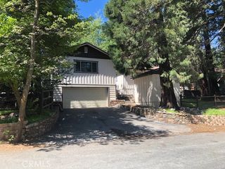1055 Playground, Crestline, CA 92325