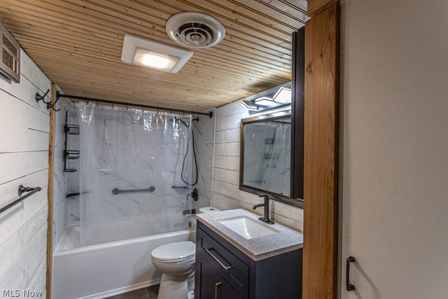 4841 Damon Avenue NW, Warren, OH 44483