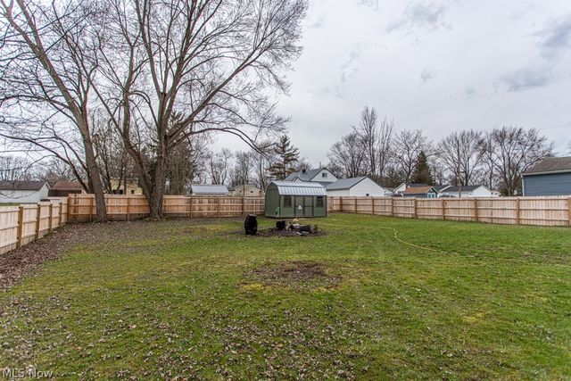 4841 Damon Avenue NW, Warren, OH 44483