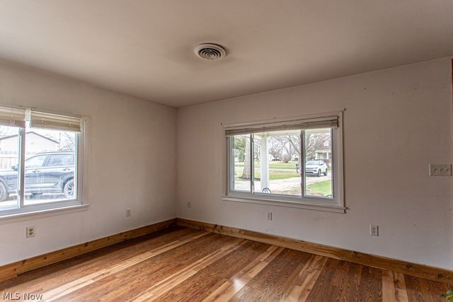 4841 Damon Avenue NW, Warren, OH 44483