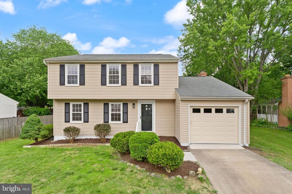15310 BLUERIDGE VIEW DR, Centreville, VA 20120