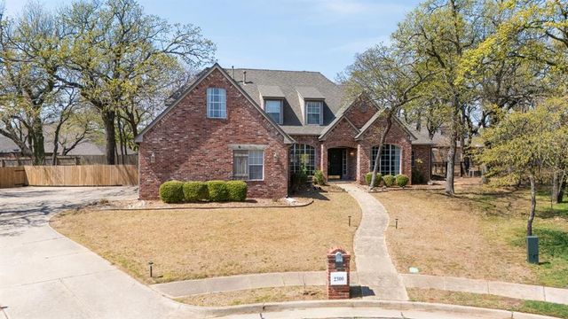 2300 Foxwood Circle, Edmond, OK 73034