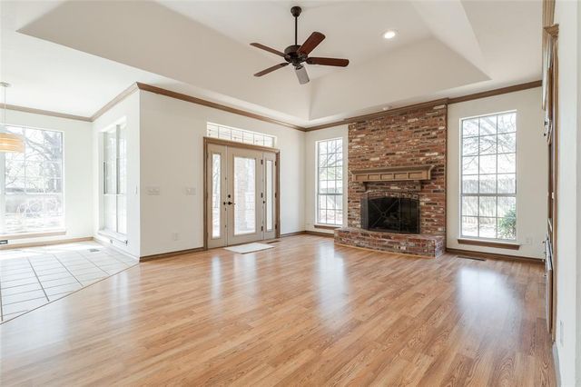 2300 Foxwood Circle, Edmond, OK 73034