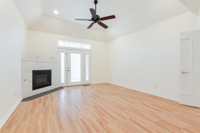 2300 Foxwood Circle, Edmond, OK 73034