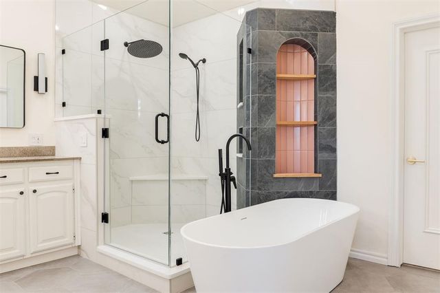 2300 Foxwood Circle, Edmond, OK 73034