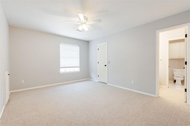 2300 Foxwood Circle, Edmond, OK 73034