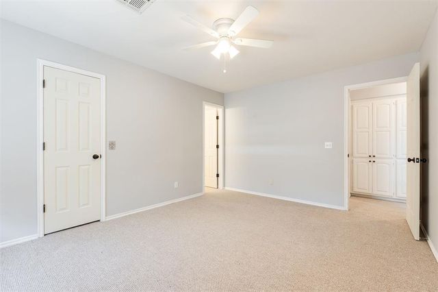 2300 Foxwood Circle, Edmond, OK 73034