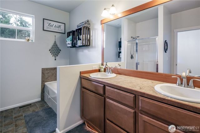 17218 84th Avenue NE, Arlington, WA 98223