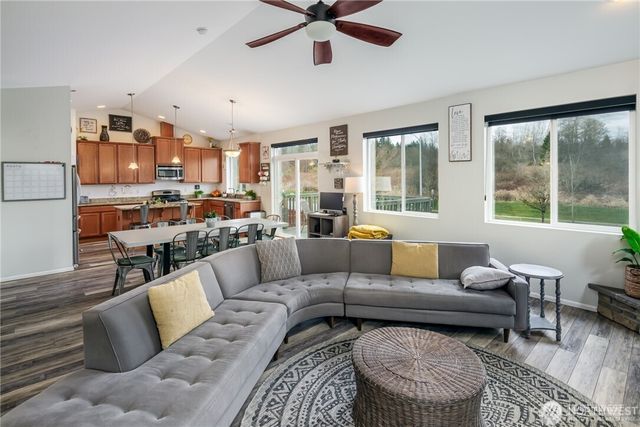 17218 84th Avenue NE, Arlington, WA 98223