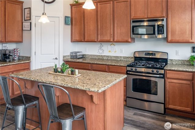 17218 84th Avenue NE, Arlington, WA 98223