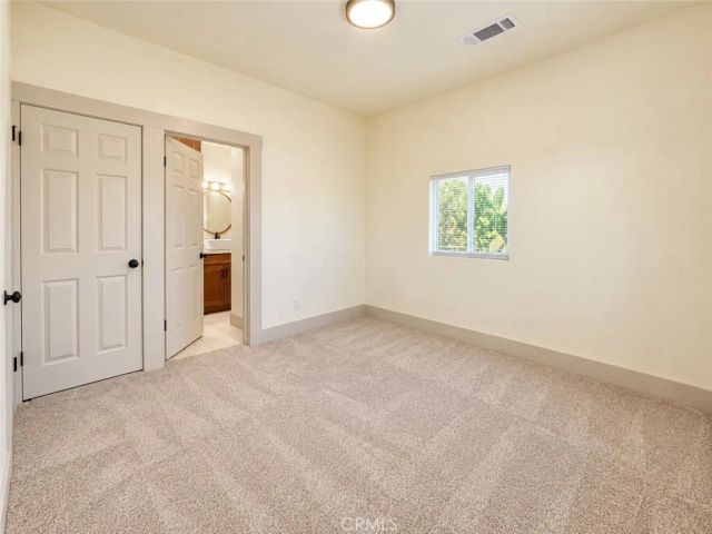 2837 E Grant Avenue, Fresno, CA 93701