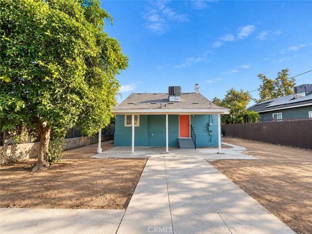 2837 E Grant Avenue, Fresno, CA 93701