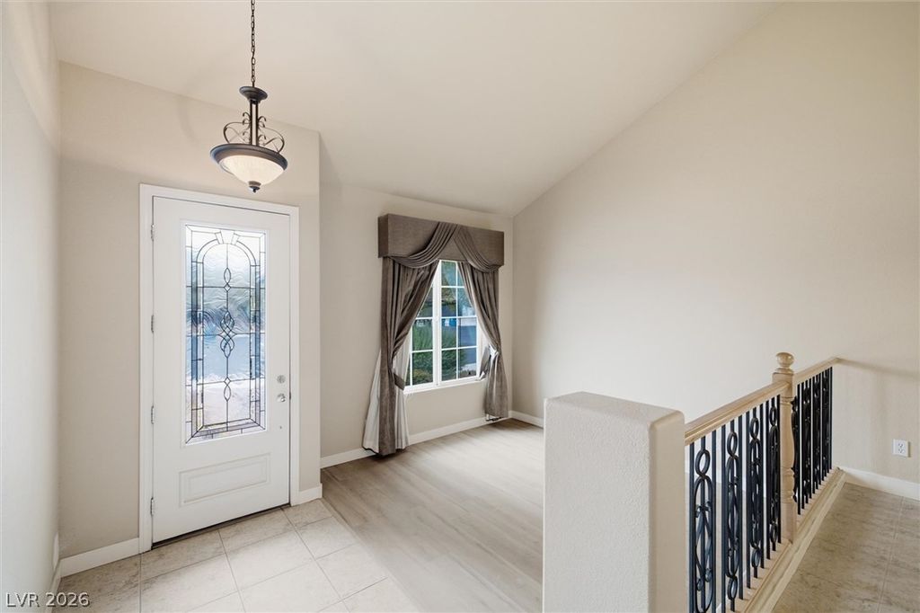 28 Glaring Court, Henderson, NV 89002 — photo 5