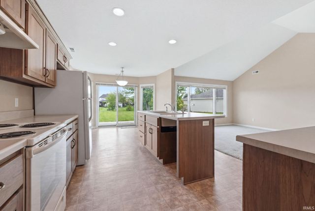 524 Union Station Drive, Fort Wayne, IN 46814