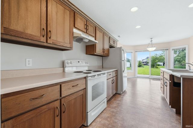 524 Union Station Drive, Fort Wayne, IN 46814