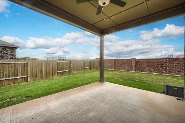 909 Emerson Drive, Anna, TX 75409
