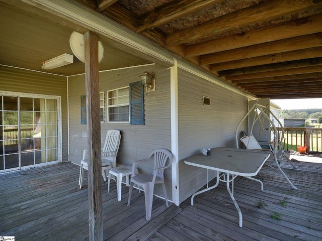 1390 1st Avenue, Starr, SC 29684