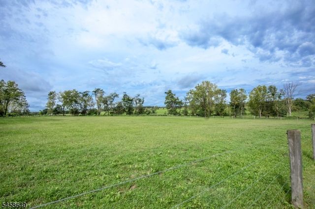 71 Rainbow Hill Rd, East Amwell Twp., NJ 08822