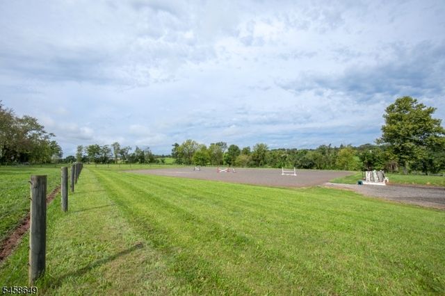 71 Rainbow Hill Rd, East Amwell Twp., NJ 08822