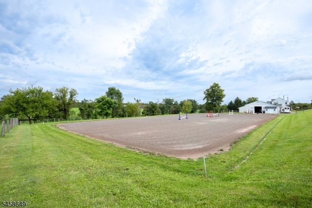 71 Rainbow Hill Rd, East Amwell Twp., NJ 08822