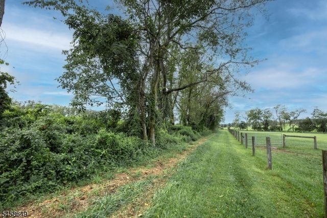 71 Rainbow Hill Rd, East Amwell Twp., NJ 08822
