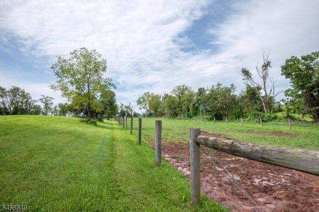 71 Rainbow Hill Rd, East Amwell Twp., NJ 08822