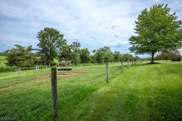 71 Rainbow Hill Rd, East Amwell Twp., NJ 08822