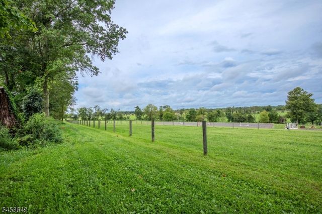 71 Rainbow Hill Rd, East Amwell Twp., NJ 08822