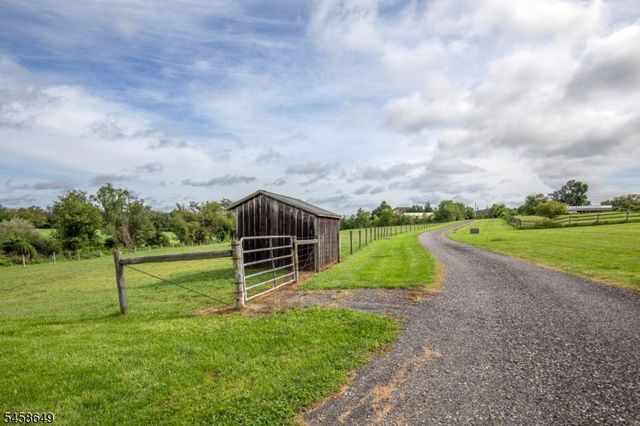71 Rainbow Hill Rd, East Amwell Twp., NJ 08822