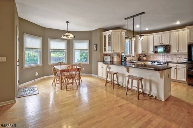 71 Rainbow Hill Rd, East Amwell Twp., NJ 08822