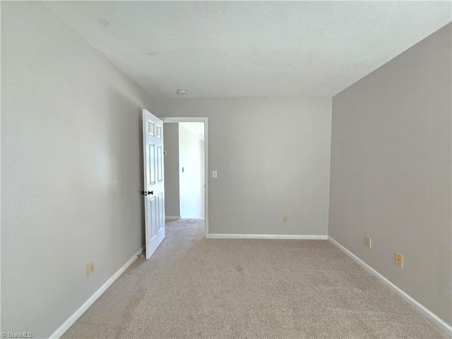 5 Killington Place, Greensboro, NC 27407