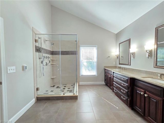 5 Killington Place, Greensboro, NC 27407