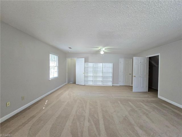 5 Killington Place, Greensboro, NC 27407