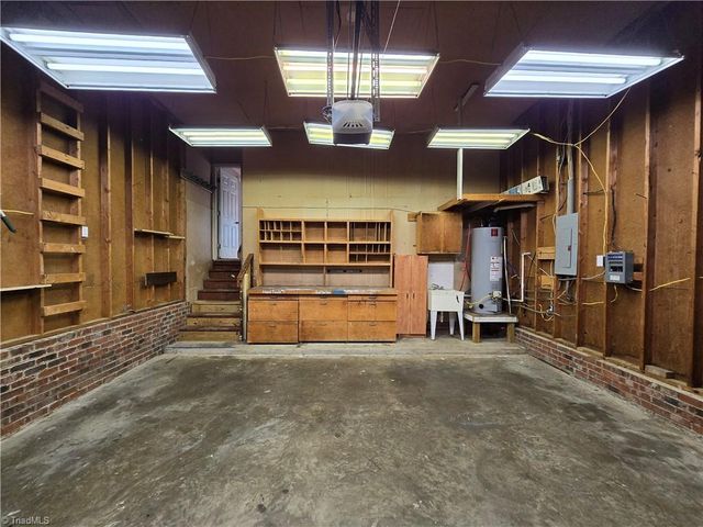 5 Killington Place, Greensboro, NC 27407
