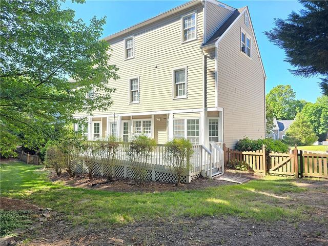 5 Killington Place, Greensboro, NC 27407