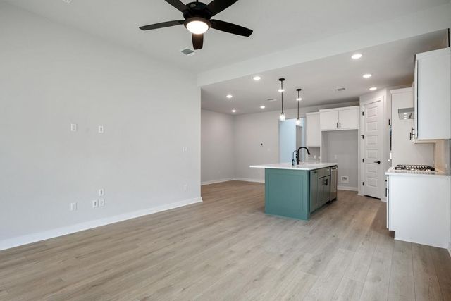 162 Grayson Elm Pass, Dripping Springs, TX 78620