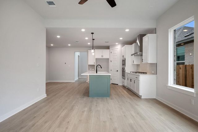 162 Grayson Elm Pass, Dripping Springs, TX 78620