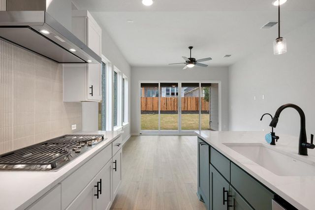 162 Grayson Elm Pass, Dripping Springs, TX 78620