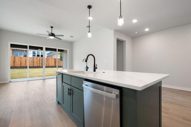 162 Grayson Elm Pass, Dripping Springs, TX 78620