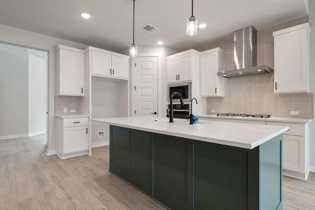 162 Grayson Elm Pass, Dripping Springs, TX 78620